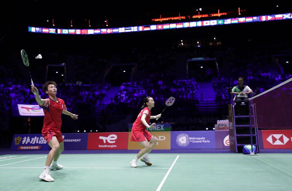 回归国际足 回归国际足